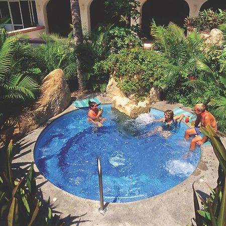 מזטלן Costa Bonita Resort מראה חיצוני תמונה