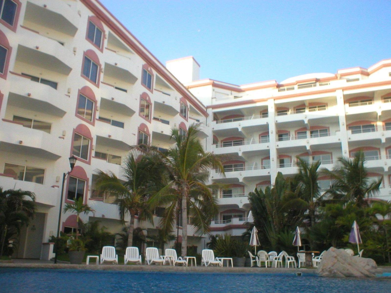 מזטלן Costa Bonita Resort מראה חיצוני תמונה